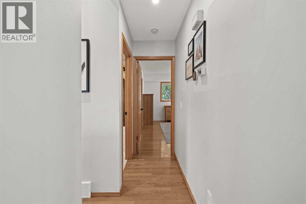 Single Family House Bungalow for Sale in  Hidden Vale Close NW Hidden Valley Calgary 