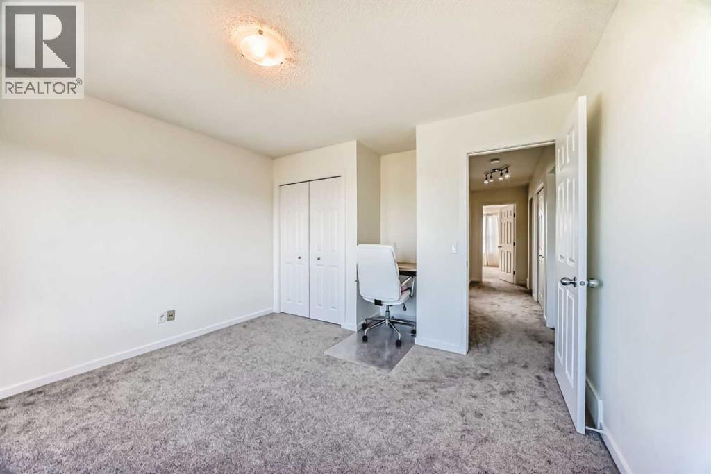 790 River Heights Crescent, Cochrane