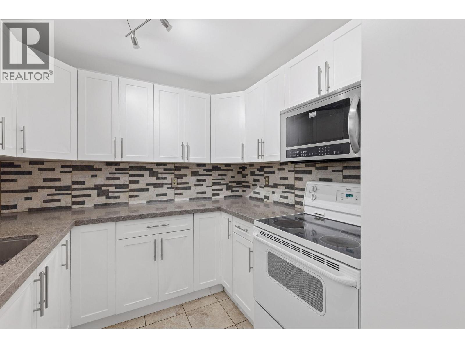 #14-8820 WESTMINSTER Highway, Richmond