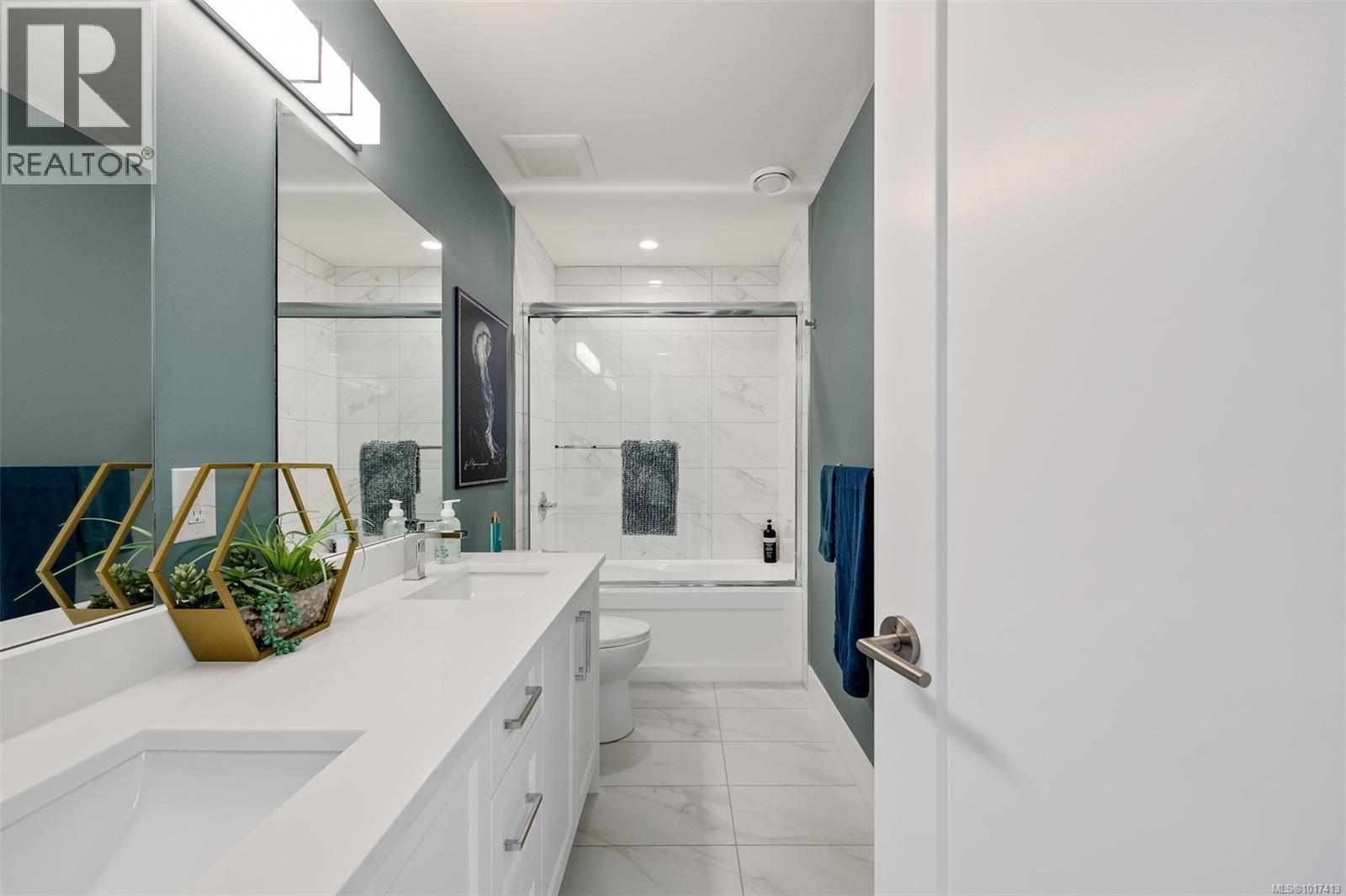  3015 Zen Lane, Colwood