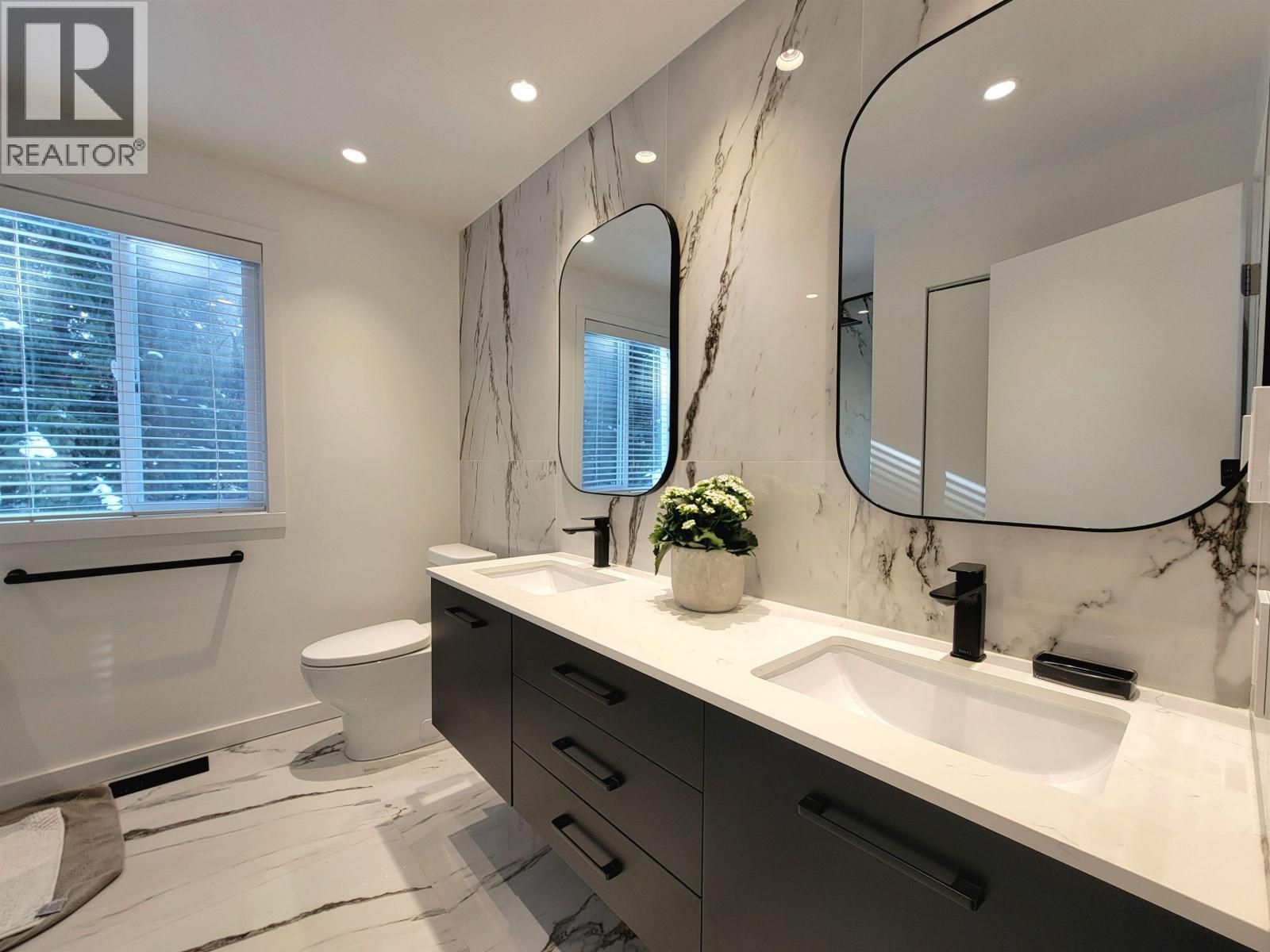 2568 THE BOULEVARD, Squamish