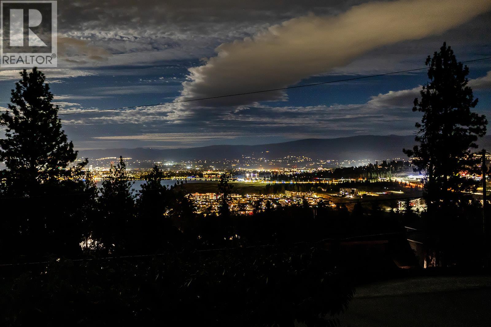  1459 Scott Crescent, West Kelowna