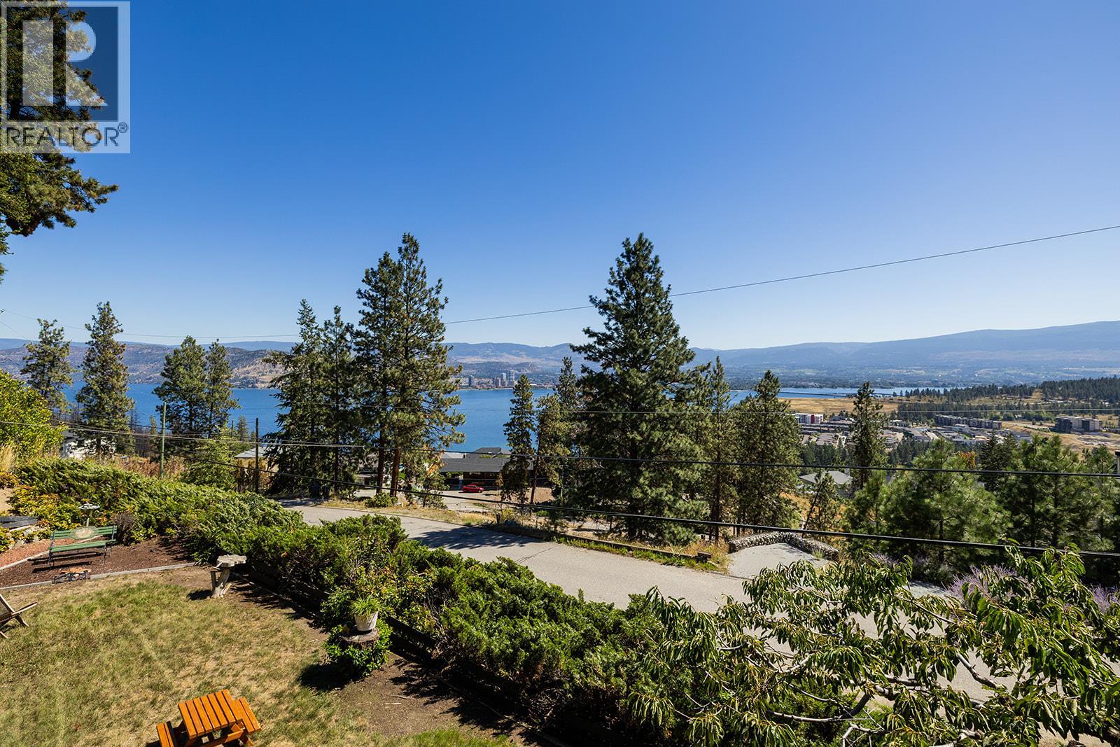  1459 Scott Crescent, West Kelowna