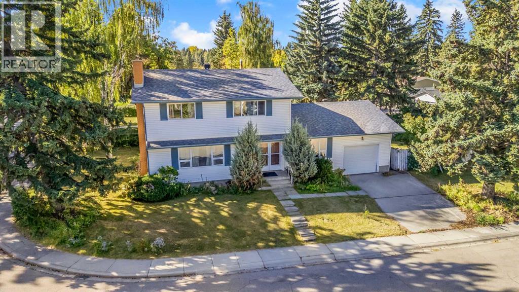 Single Family House for Sale in  Bradbury Drive SW Braeside Calgary 