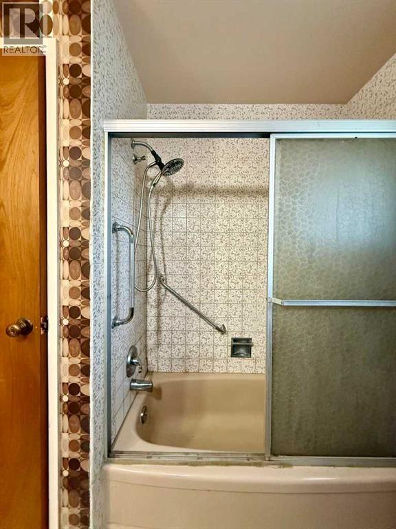 Single Family House for Sale in  Bradbury Drive SW Braeside Calgary 