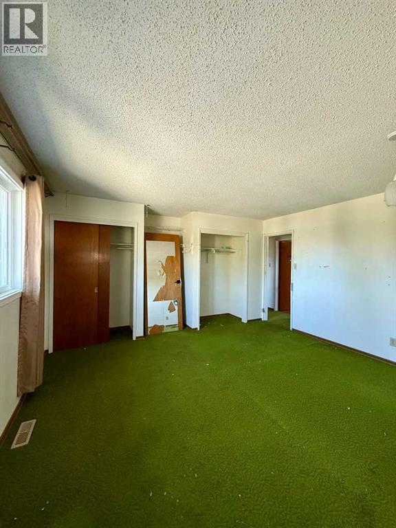 Single Family House for Sale in  Bradbury Drive SW Braeside Calgary 