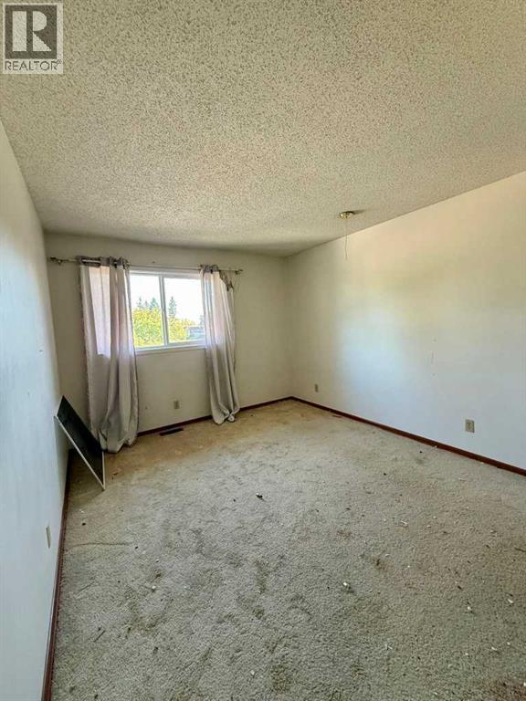 Single Family House for Sale in  Bradbury Drive SW Braeside Calgary 