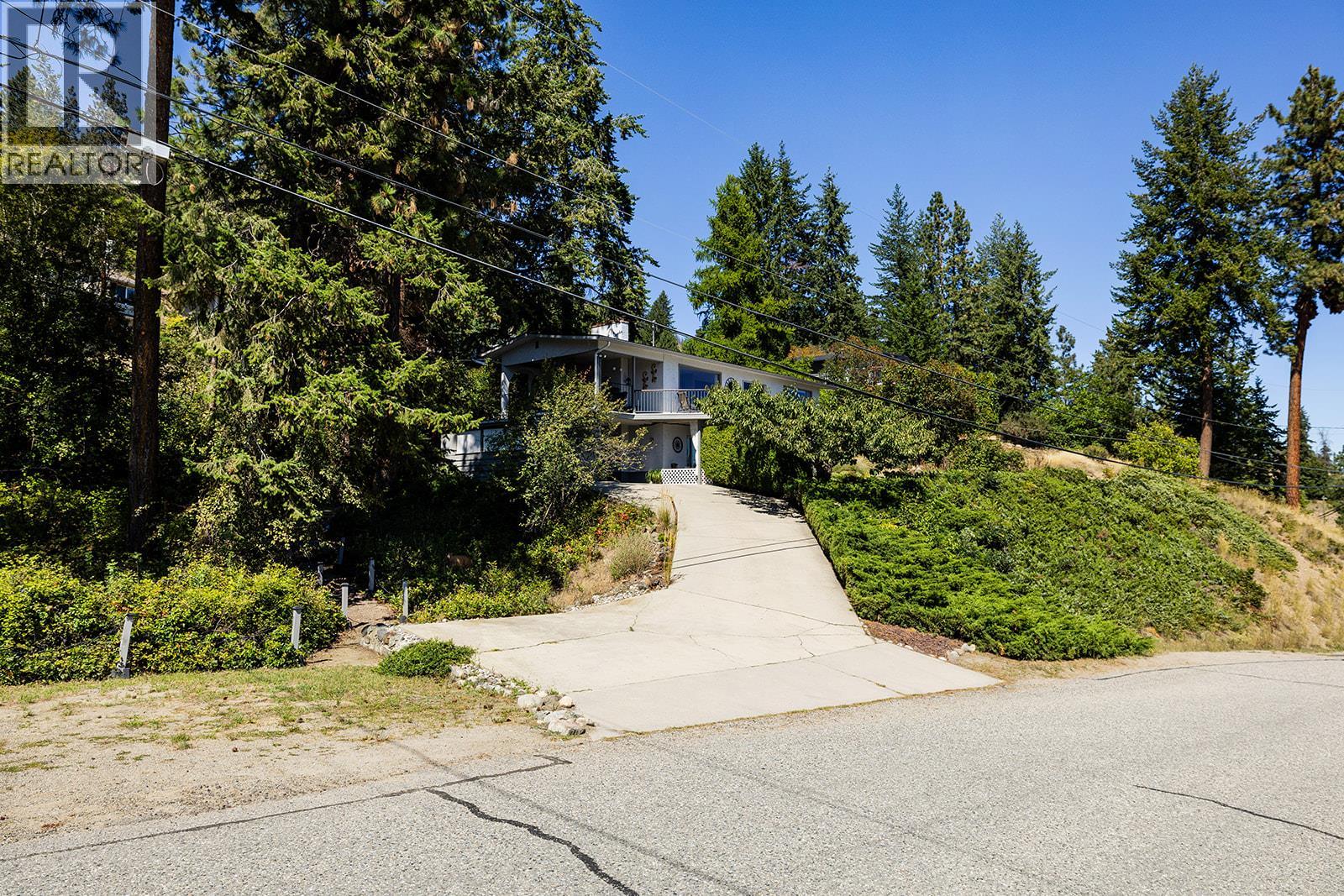  1459 Scott Crescent, West Kelowna