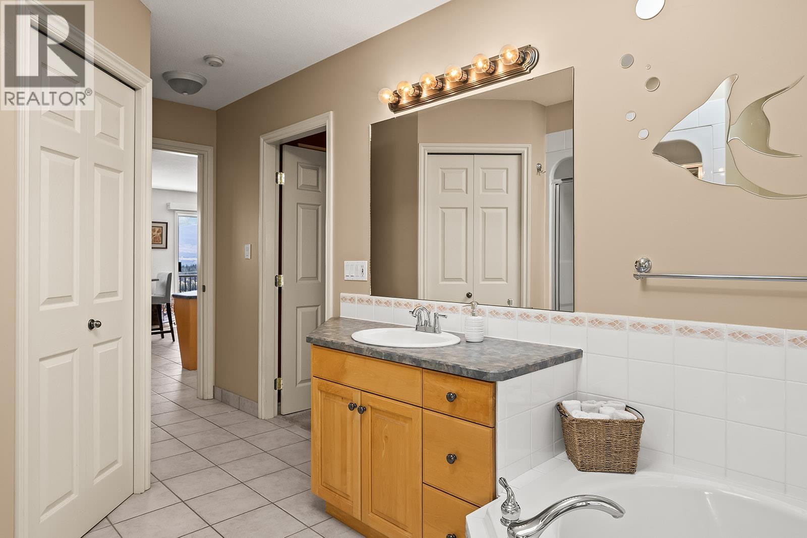  1459 Scott Crescent, West Kelowna