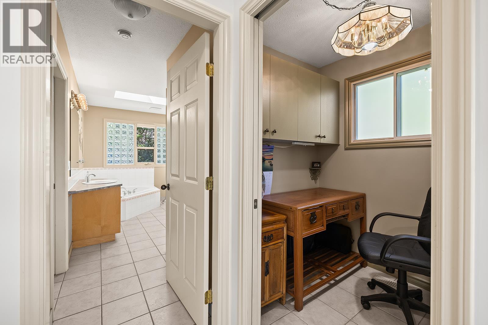  1459 Scott Crescent, West Kelowna