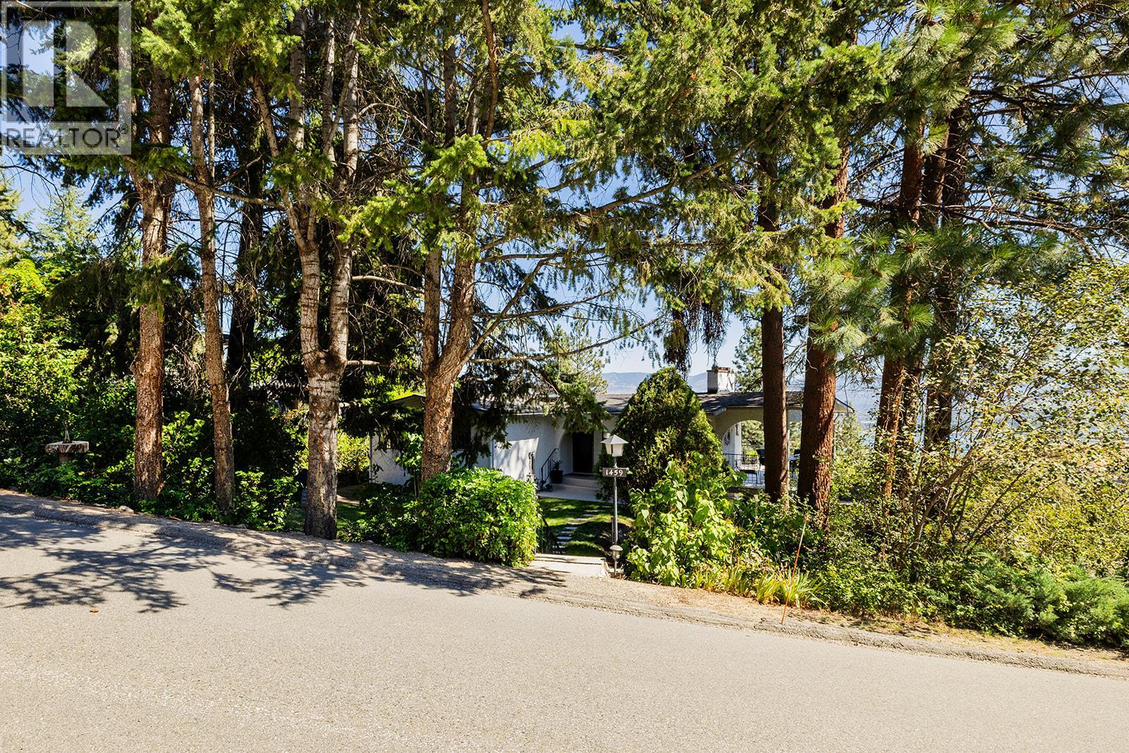  1459 Scott Crescent, West Kelowna