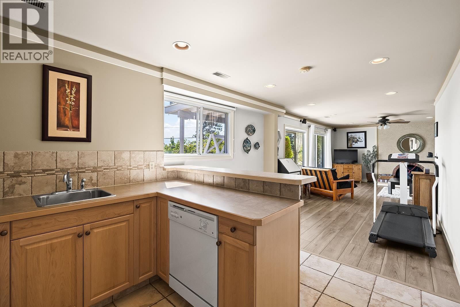  1459 Scott Crescent, West Kelowna