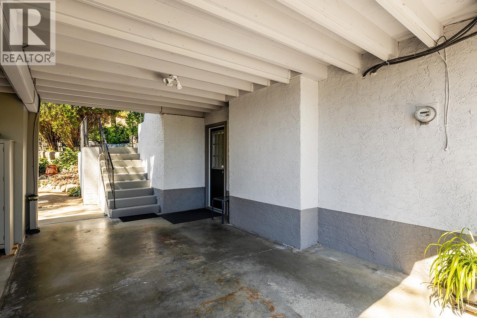  1459 Scott Crescent, West Kelowna