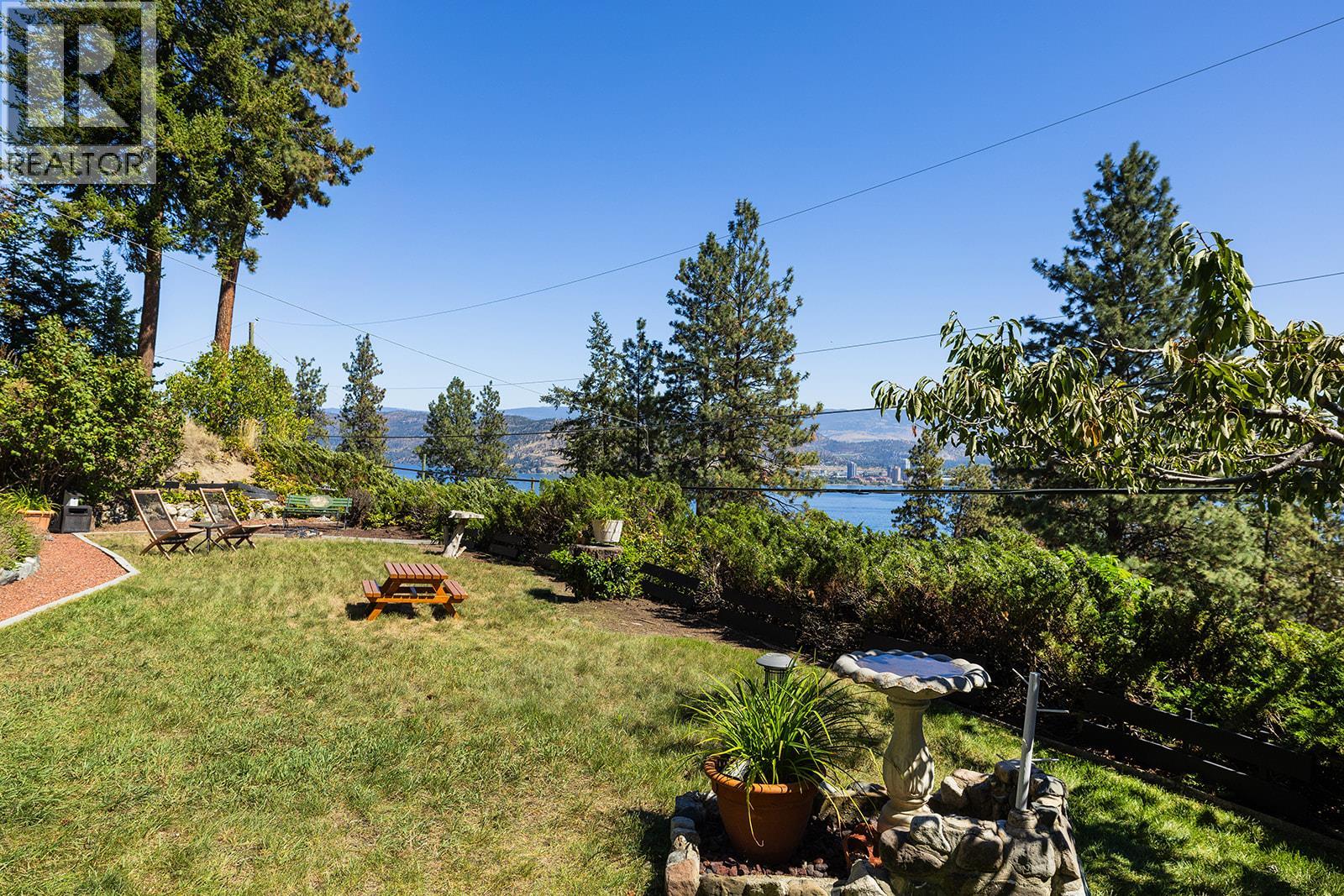  1459 Scott Crescent, West Kelowna