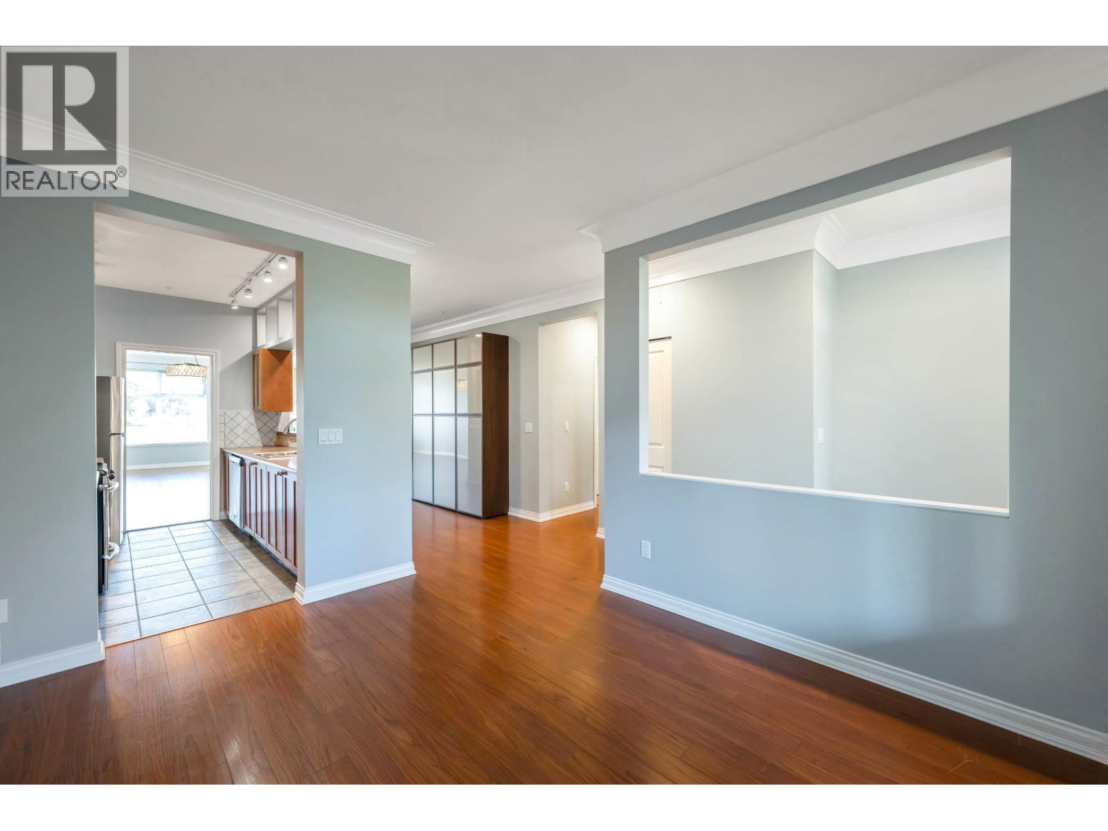 #213-6263 RIVER Road, Delta