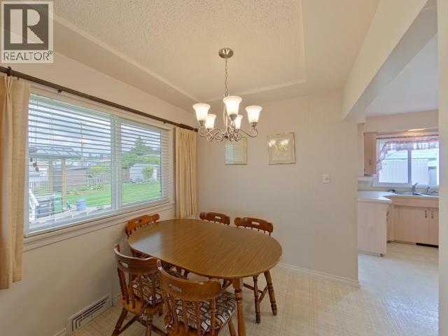 3926 MANITOBA AVE, Powell River