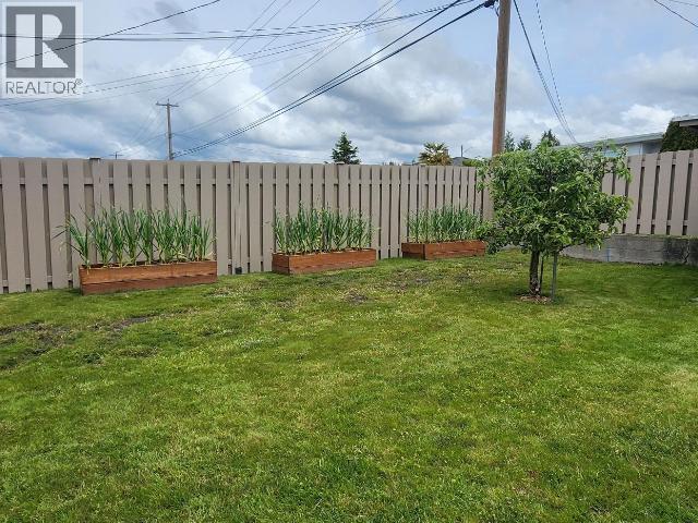 3926 MANITOBA AVE, Powell River