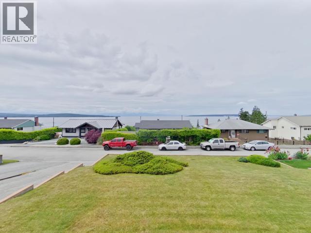 3926 MANITOBA AVE, Powell River