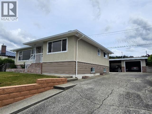 3926 MANITOBA AVE, Powell River