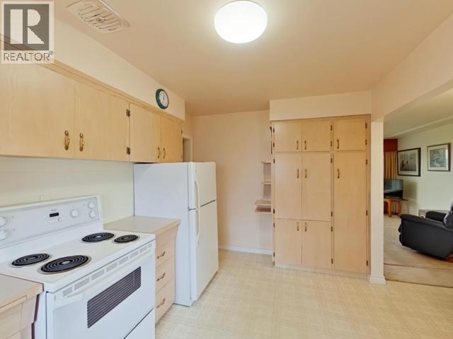 3926 MANITOBA AVE, Powell River