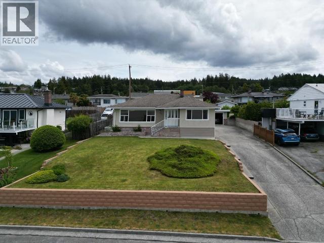 3926 MANITOBA AVE, Powell River