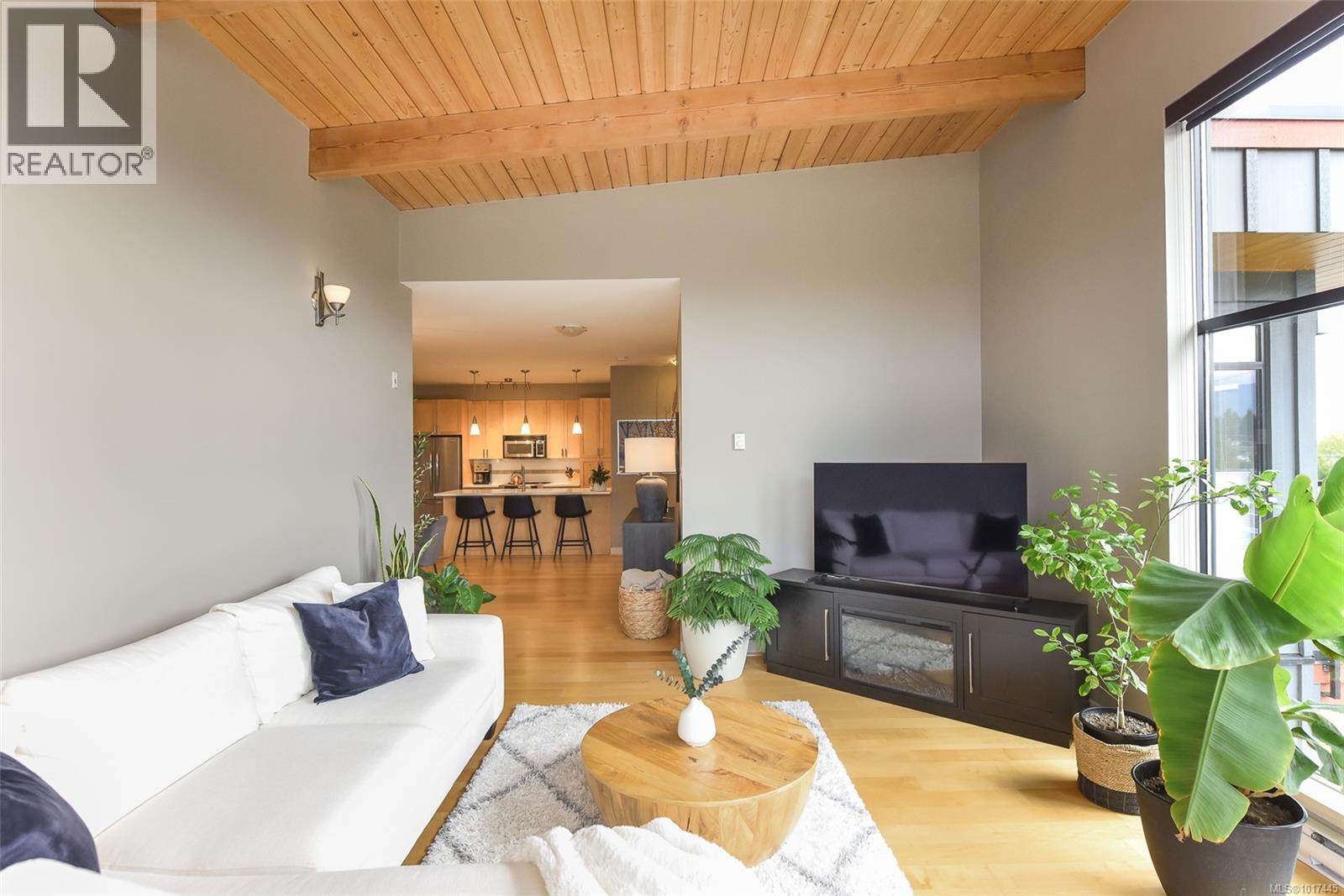 142 2300 Mansfield Dr, Courtenay