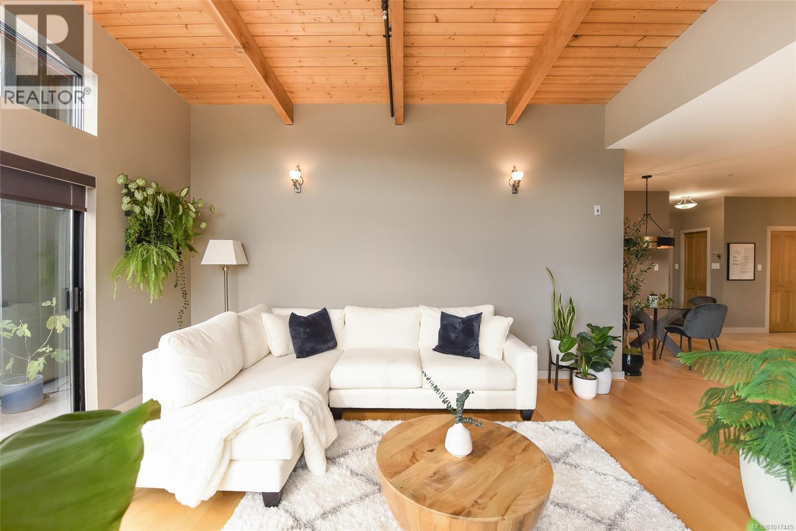 142 2300 Mansfield Dr, Courtenay