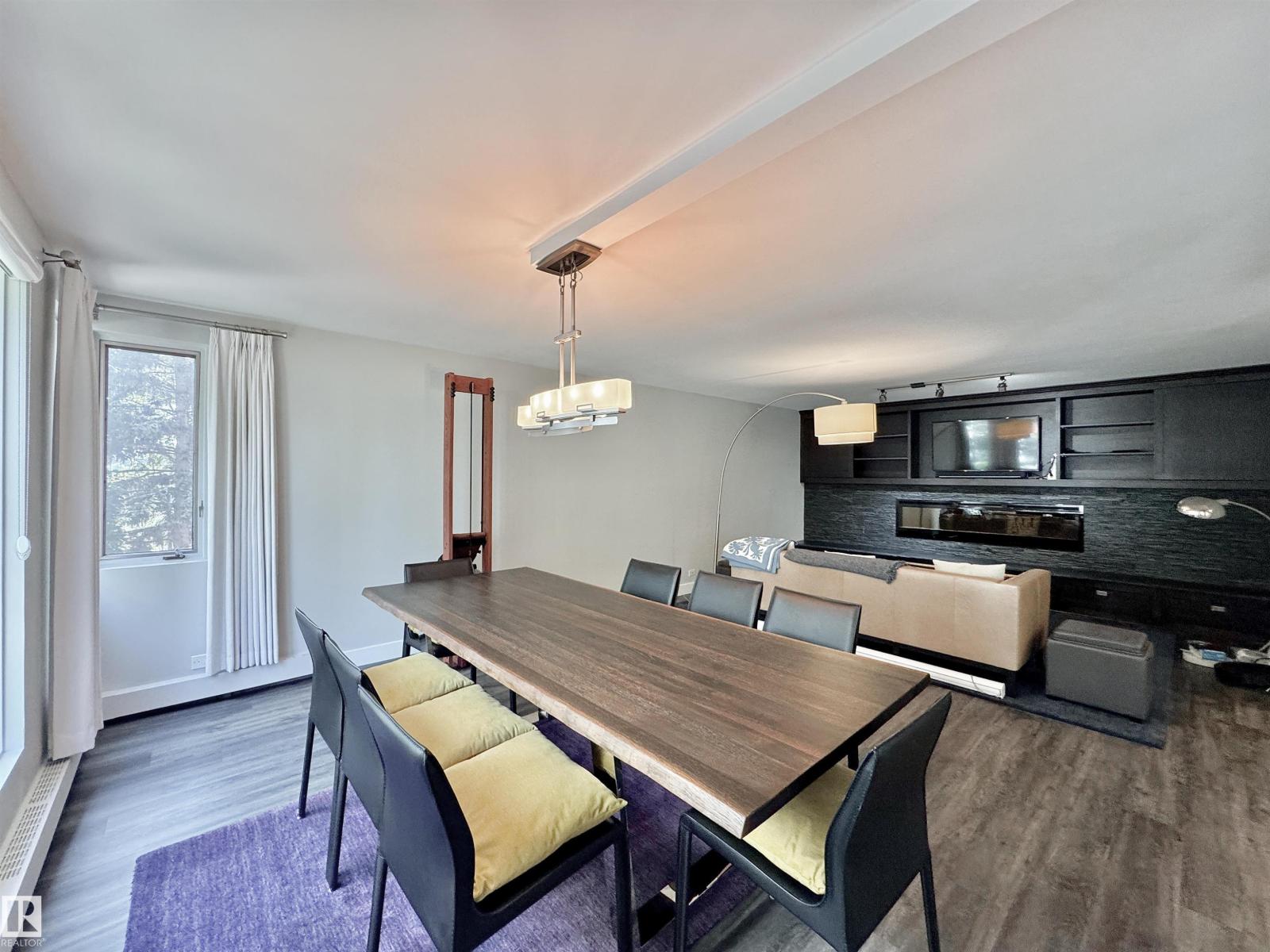 #201 10010 119 ST NW NW, Edmonton