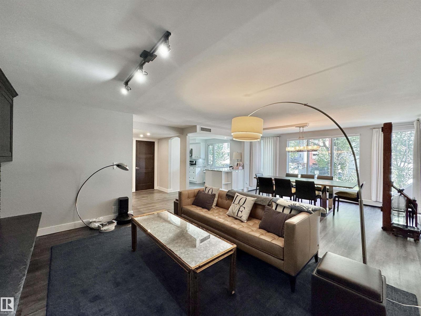 #201 10010 119 ST NW NW, Edmonton