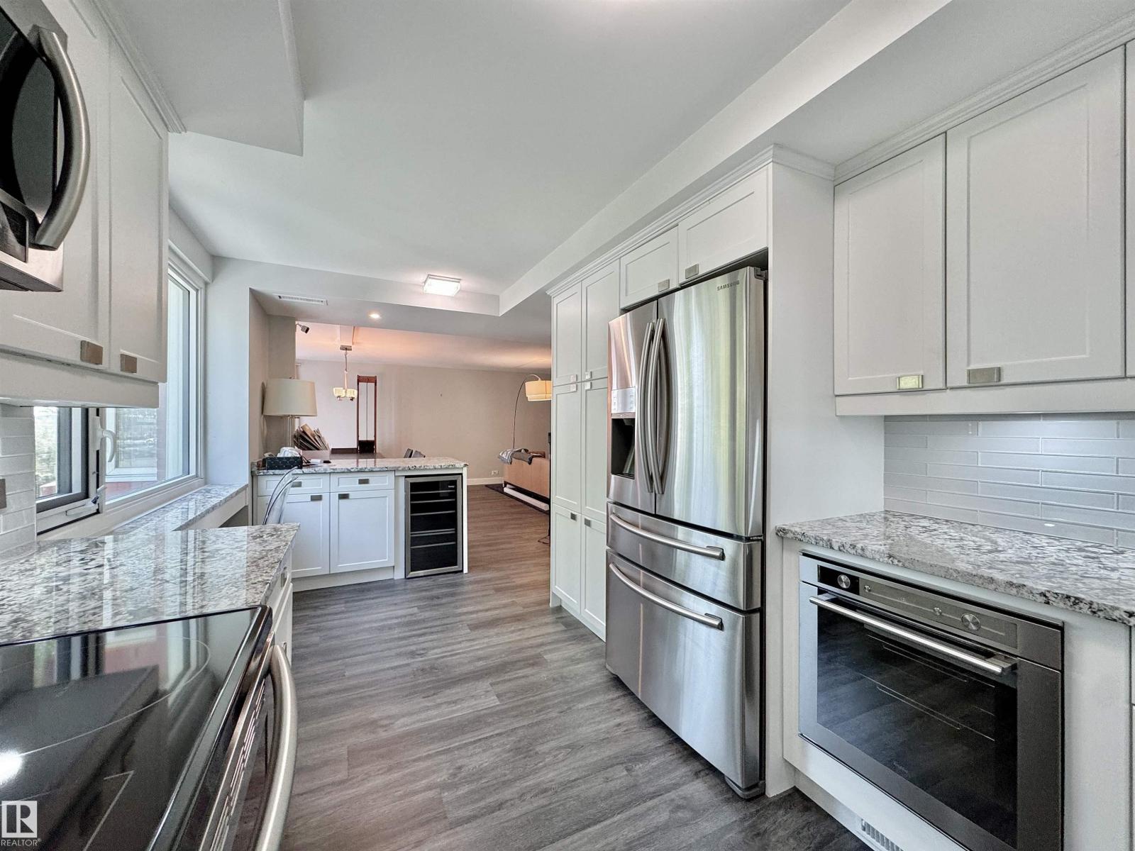 #201 10010 119 ST NW NW, Edmonton