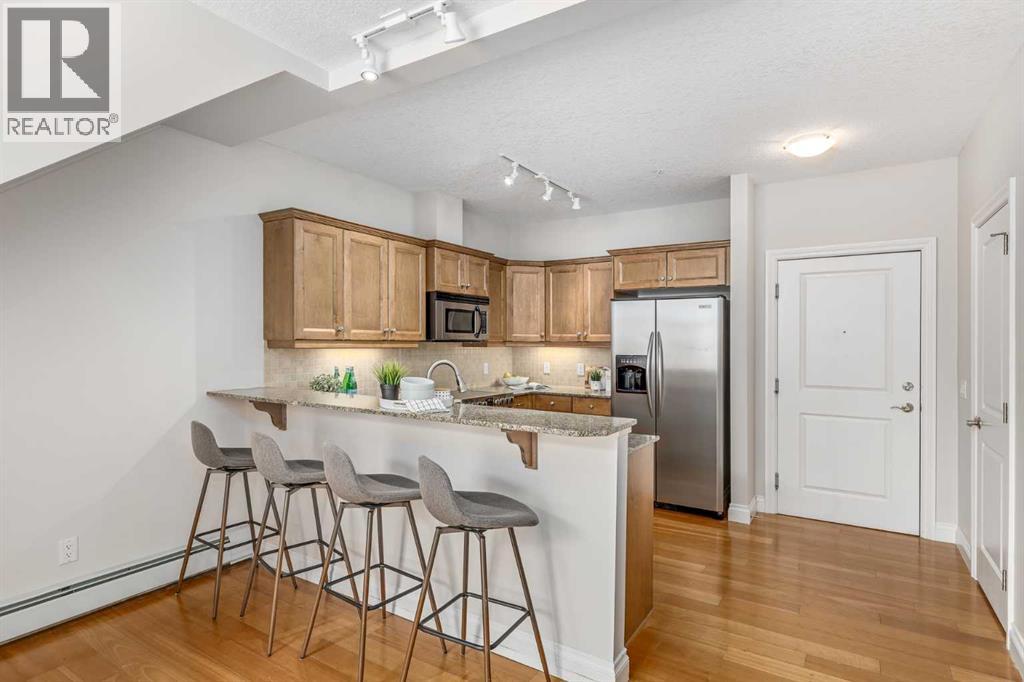 Single Family House Multi-level for Sale in   Tuscany Boulevard NW Tuscany Calgary 