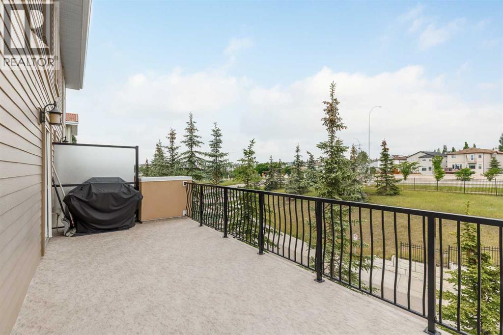 Single Family House Multi-level for Sale in   Tuscany Boulevard NW Tuscany Calgary 