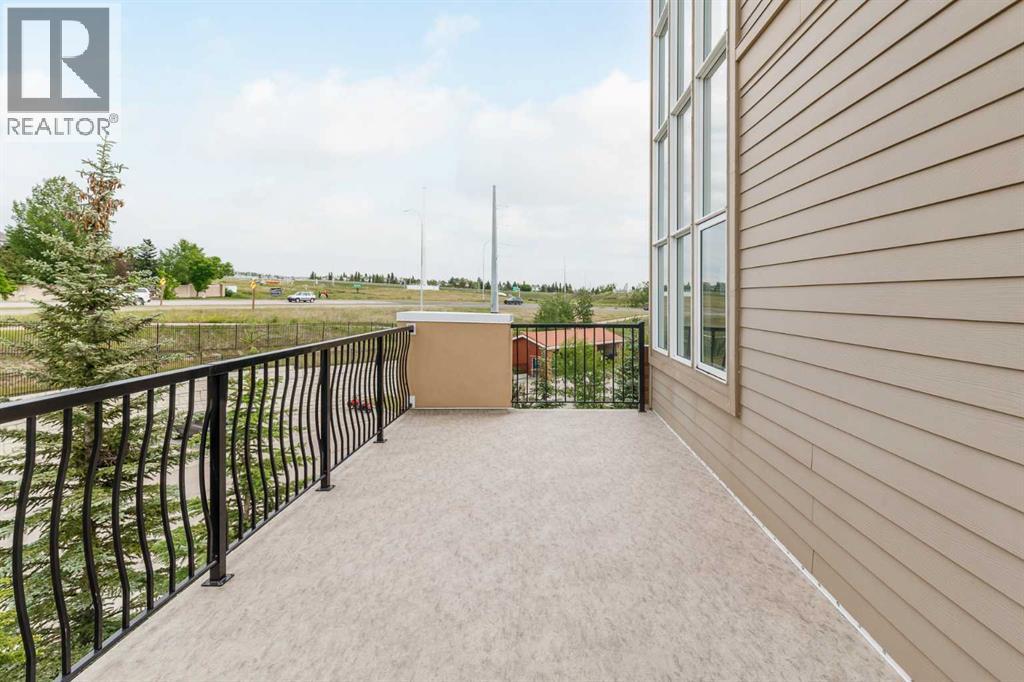 Single Family House Multi-level for Sale in   Tuscany Boulevard NW Tuscany Calgary 