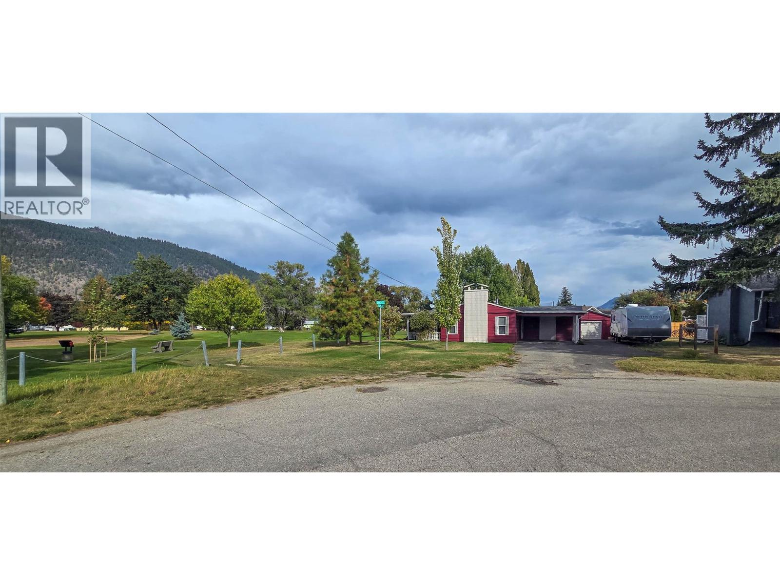 339 Birch Street, Chase