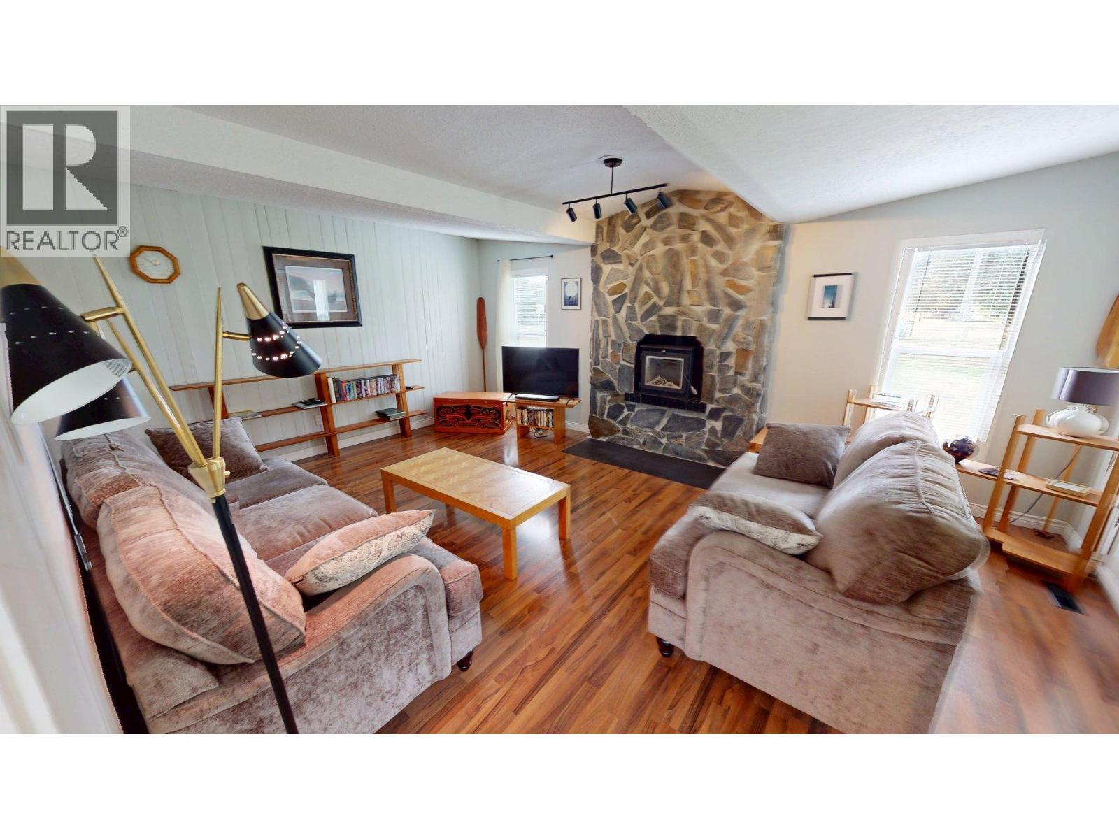 339 Birch Street, Chase