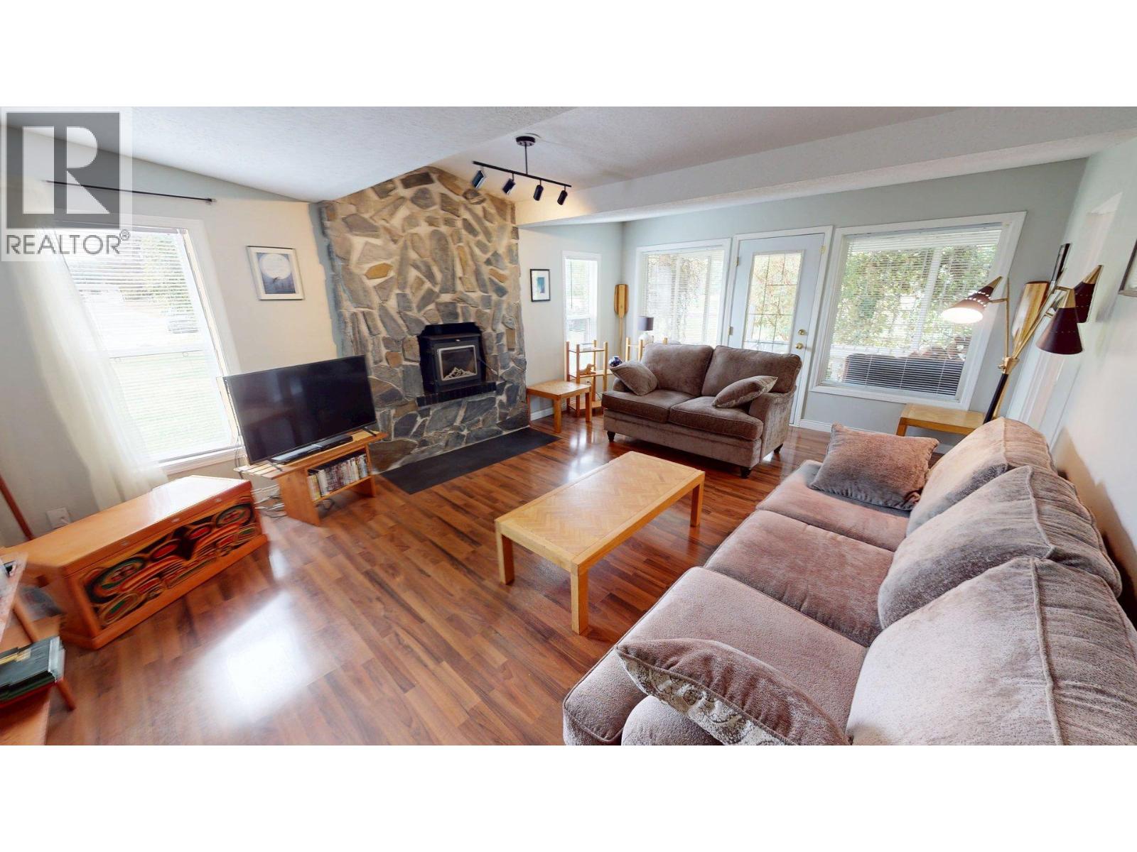 339 Birch Street, Chase