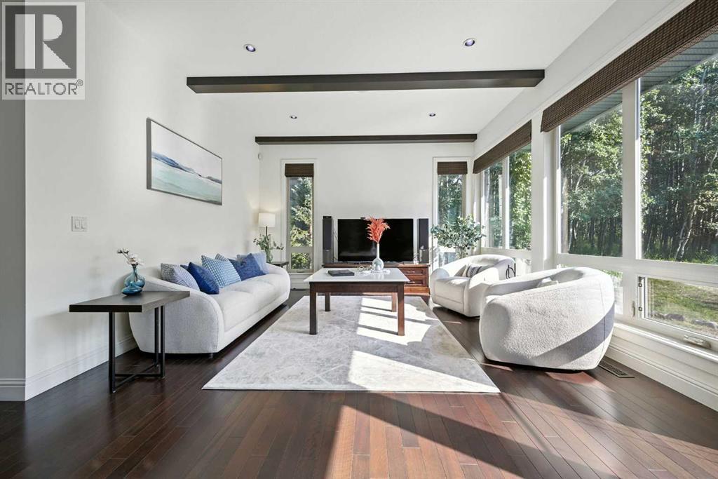 Single Family House for Sale in  Posthill Drive SW Springbank Hill Calgary 