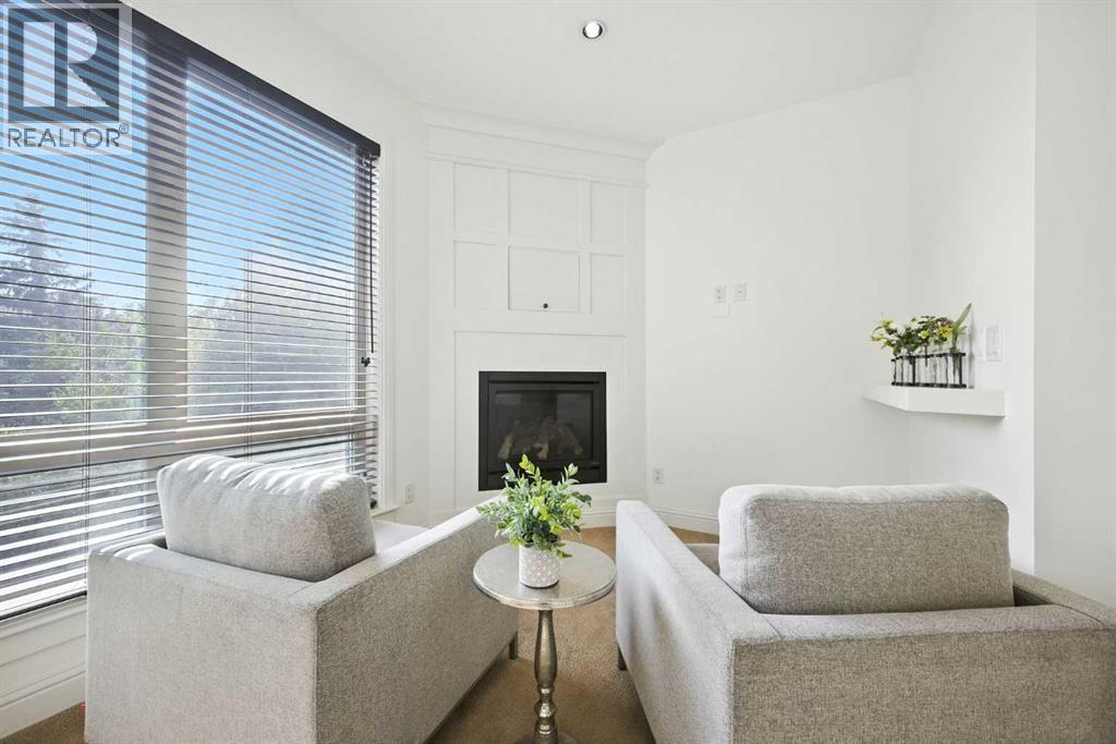 Single Family House for Sale in  Posthill Drive SW Springbank Hill Calgary 