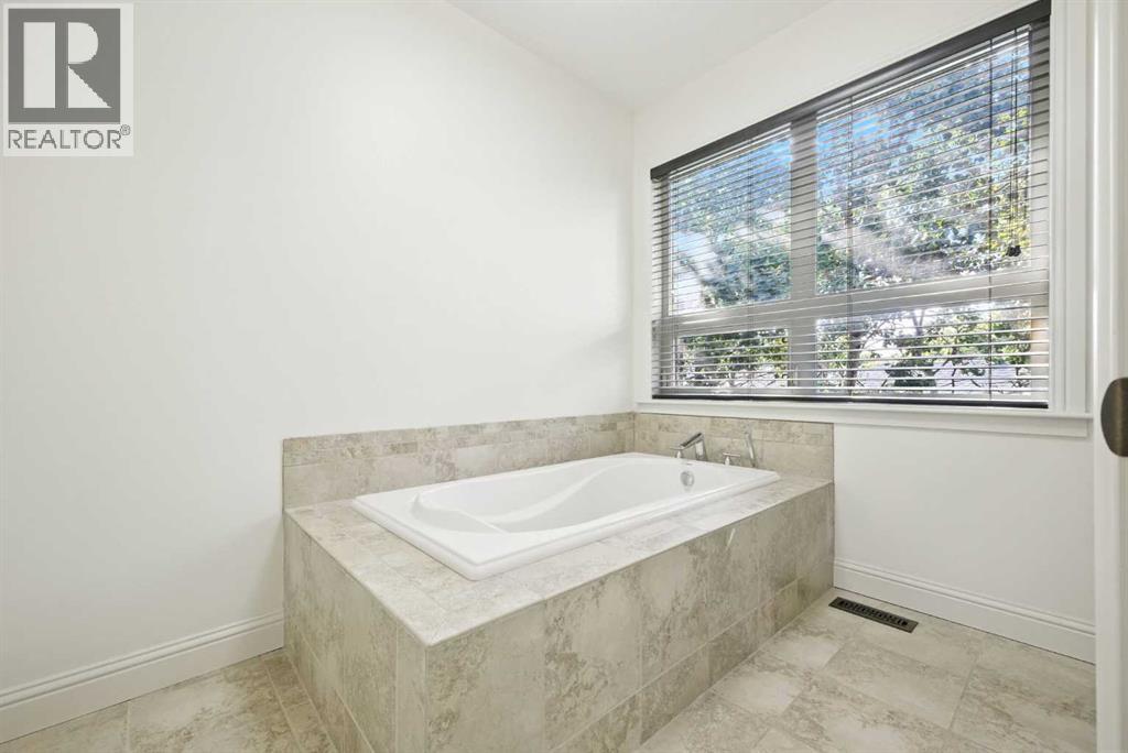 Single Family House for Sale in  Posthill Drive SW Springbank Hill Calgary 