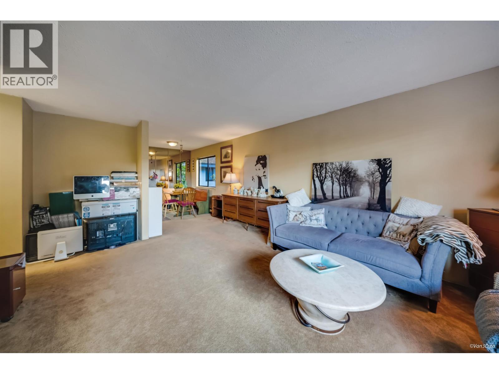 11666 KINGSBRIDGE Drive, Richmond