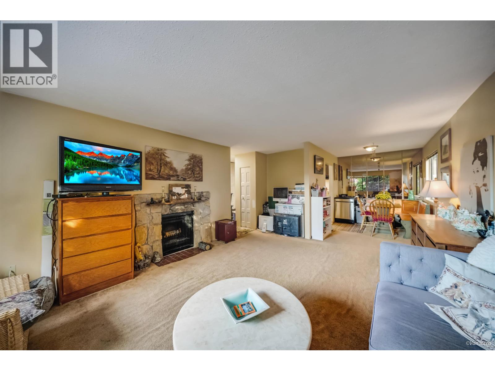 11666 KINGSBRIDGE Drive, Richmond