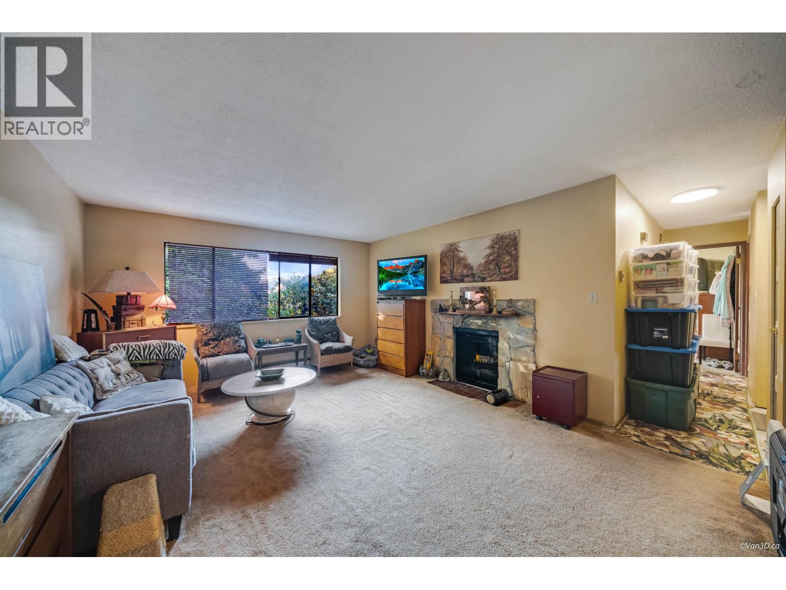 11666 KINGSBRIDGE Drive, Richmond
