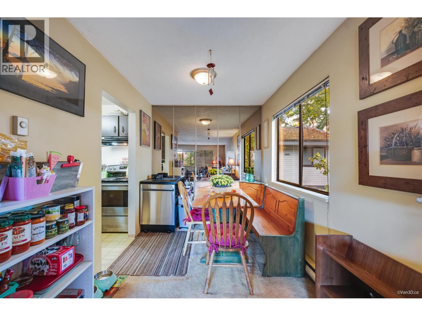 11666 KINGSBRIDGE Drive, Richmond