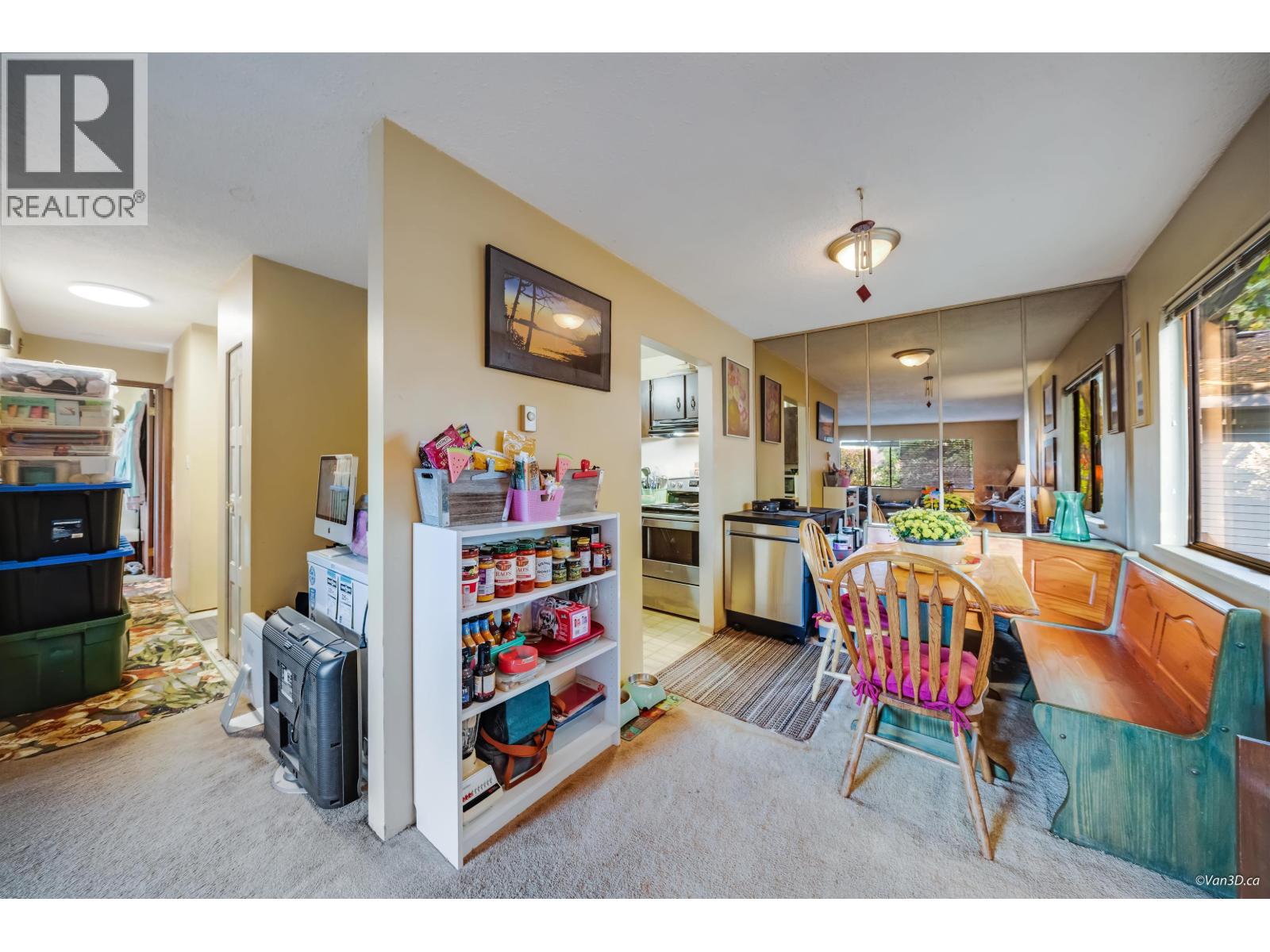 11666 KINGSBRIDGE Drive, Richmond