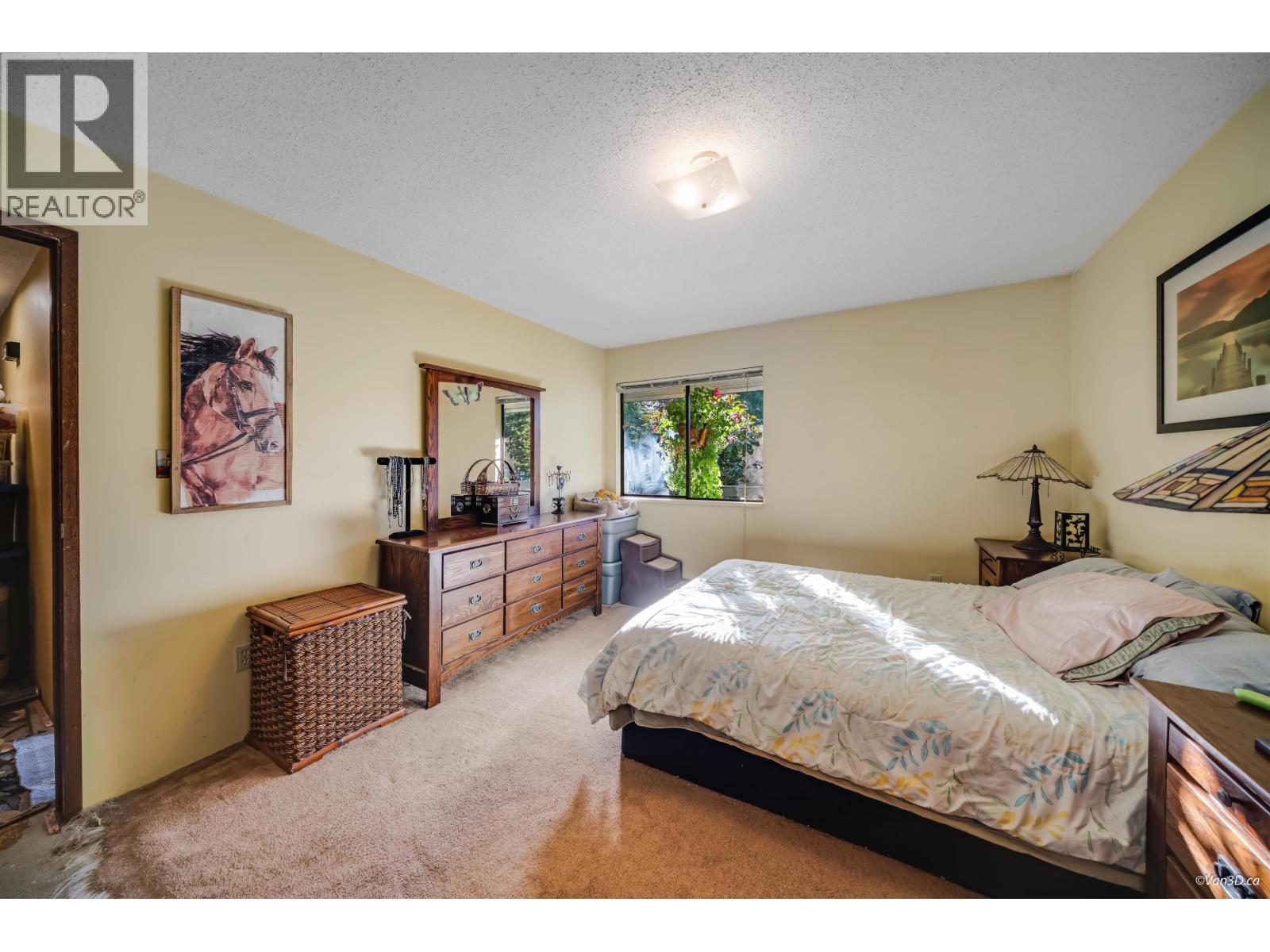 11666 KINGSBRIDGE Drive, Richmond