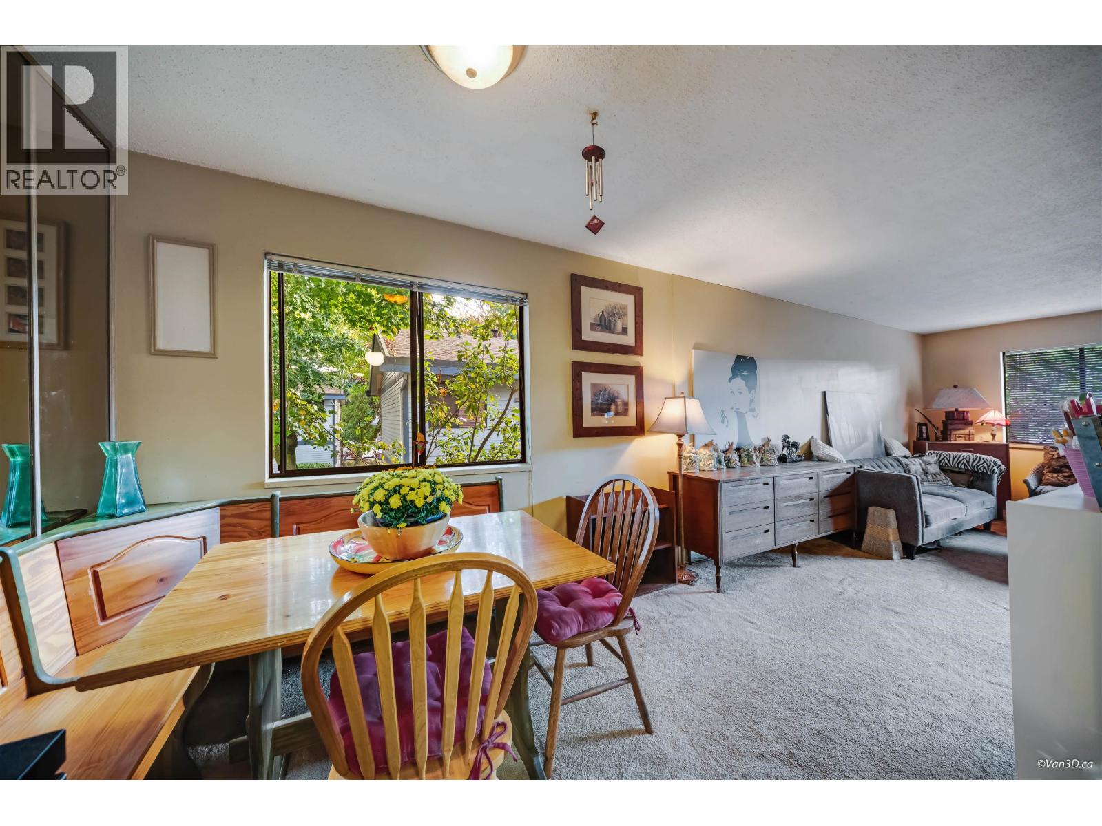 11666 KINGSBRIDGE Drive, Richmond