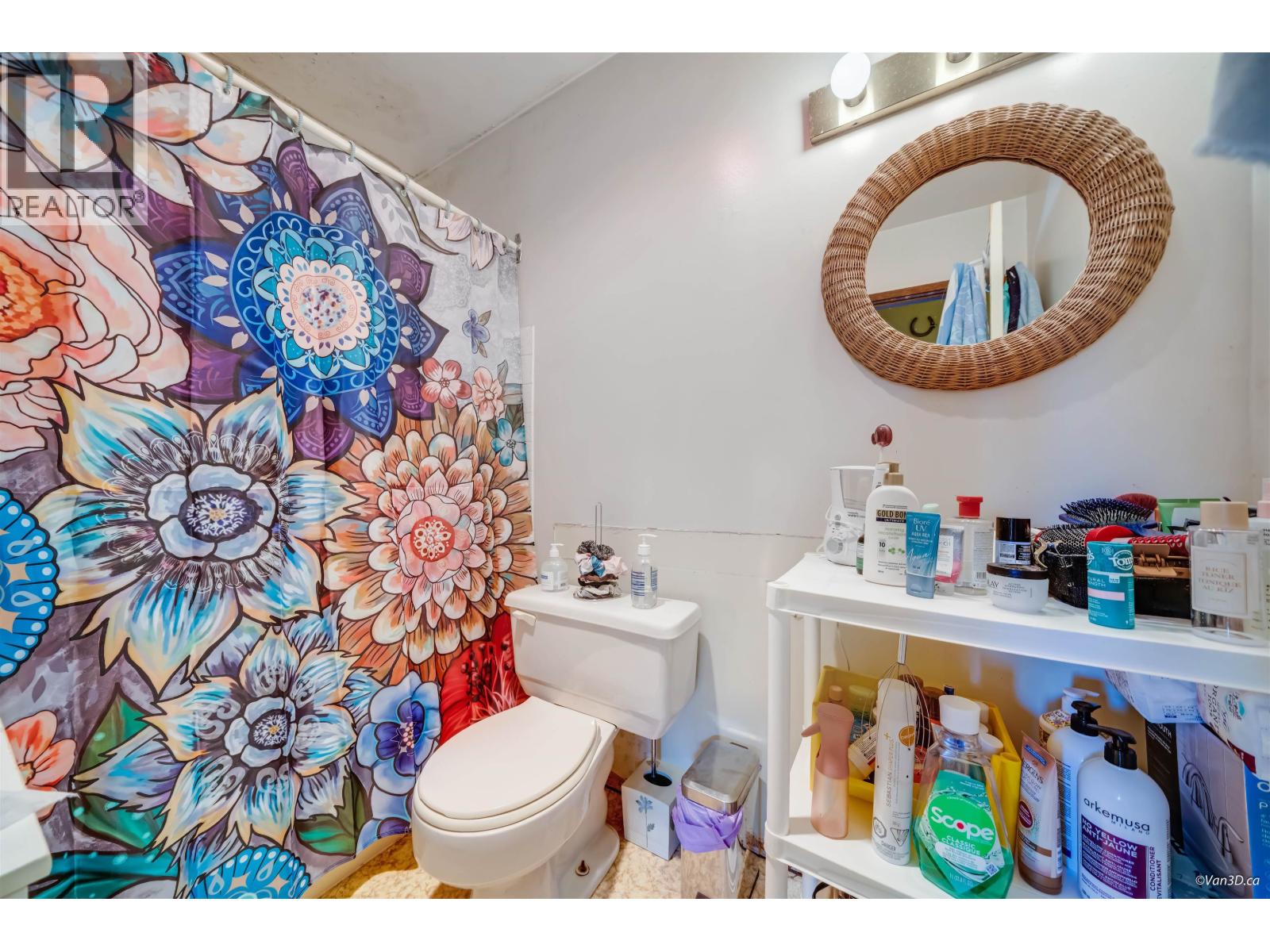 11666 KINGSBRIDGE Drive, Richmond