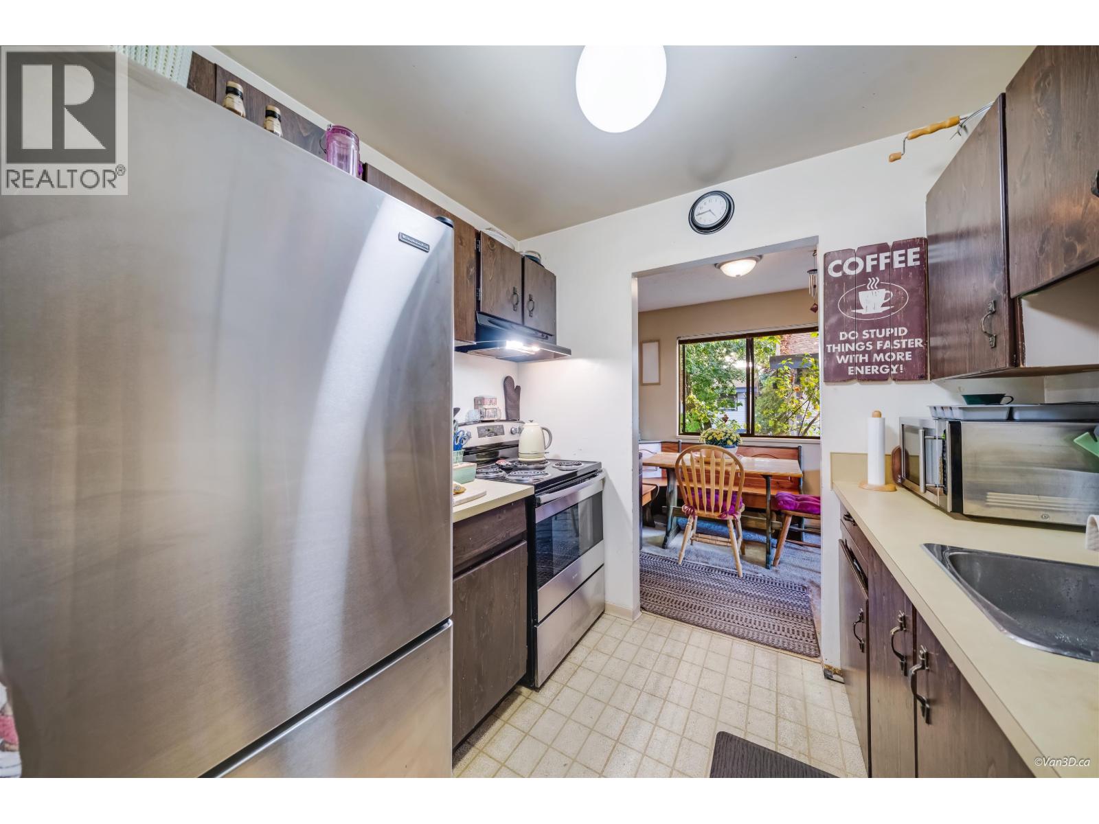 11666 KINGSBRIDGE Drive, Richmond