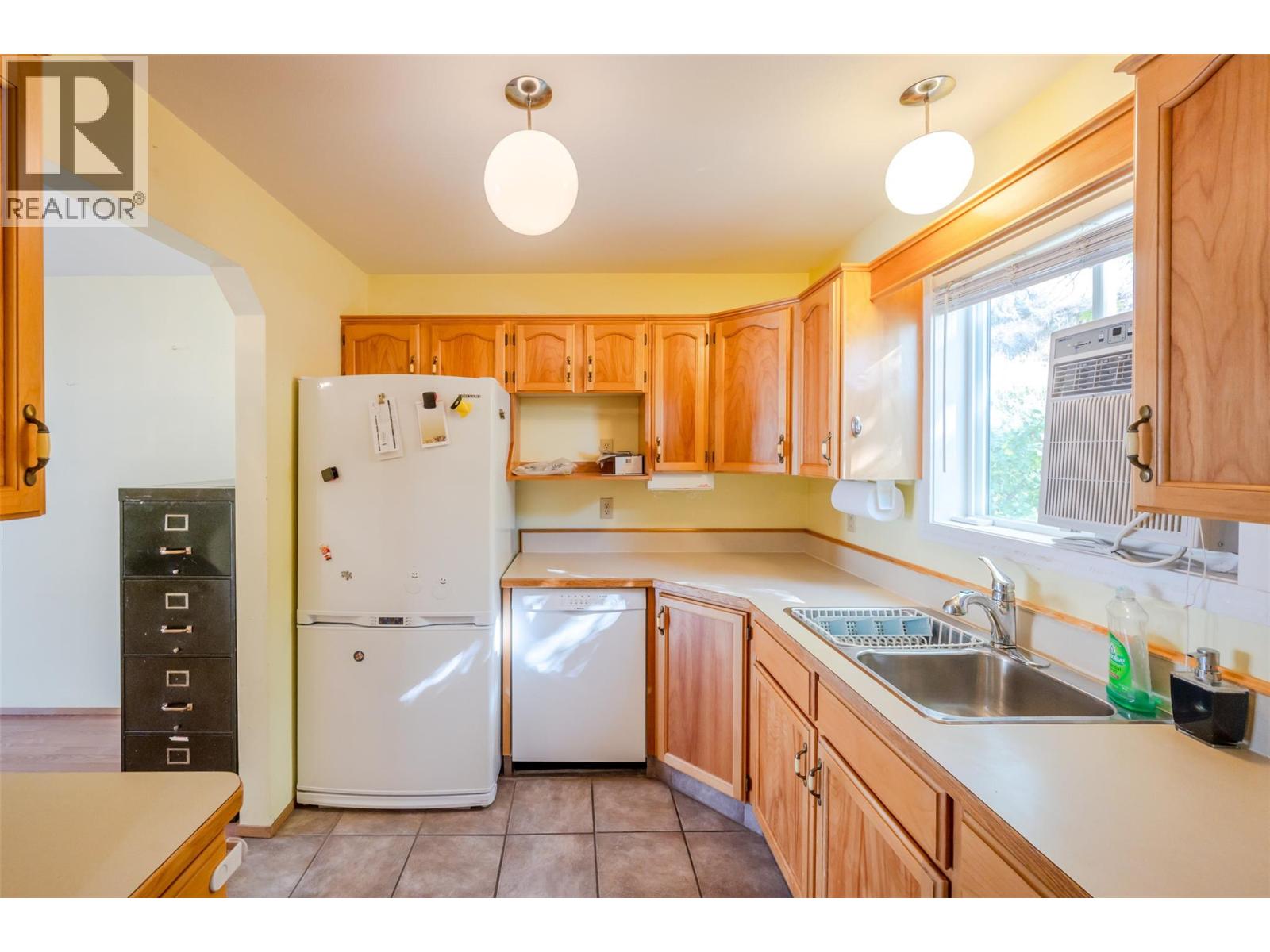 118 3004 South Main Street, Penticton