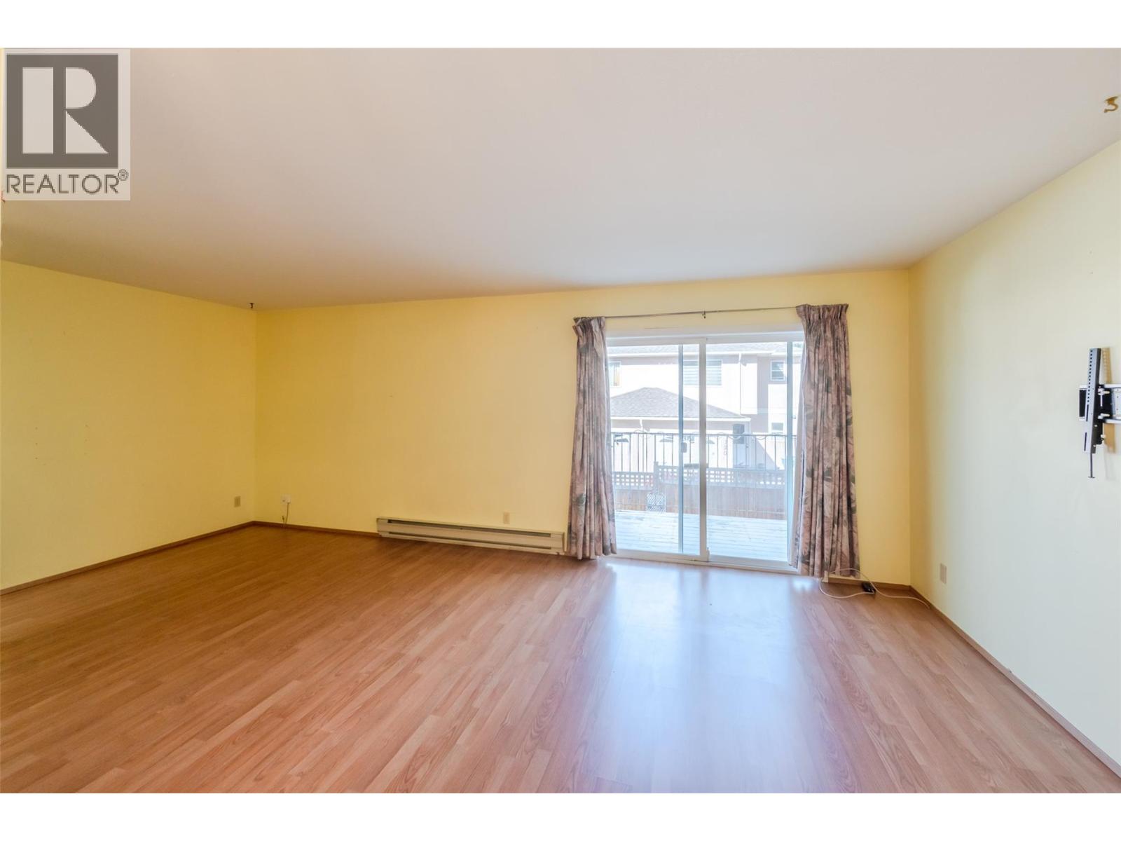 118 3004 South Main Street, Penticton